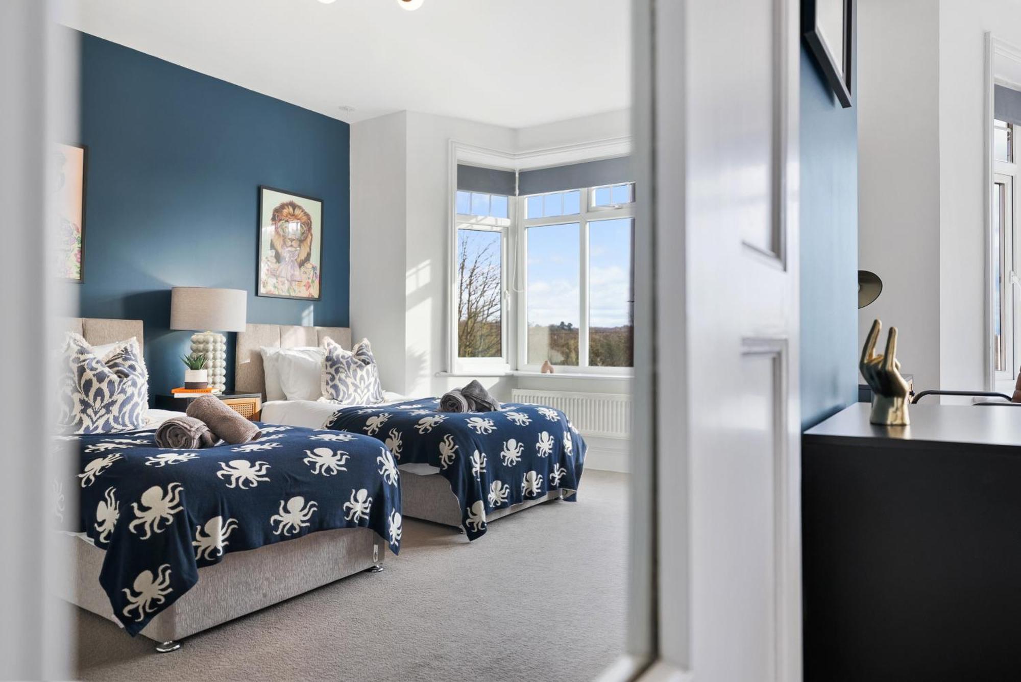 Long Term And Summer Special Offer! 5-Bedroom Spacious, Stunning Design, Sociable Areas & Cosy House Near South Downs Park, Sleeps 11 With Games Room, Private Parking And Garden- By Blue Puffin Stays Waterlooville Kültér fotó