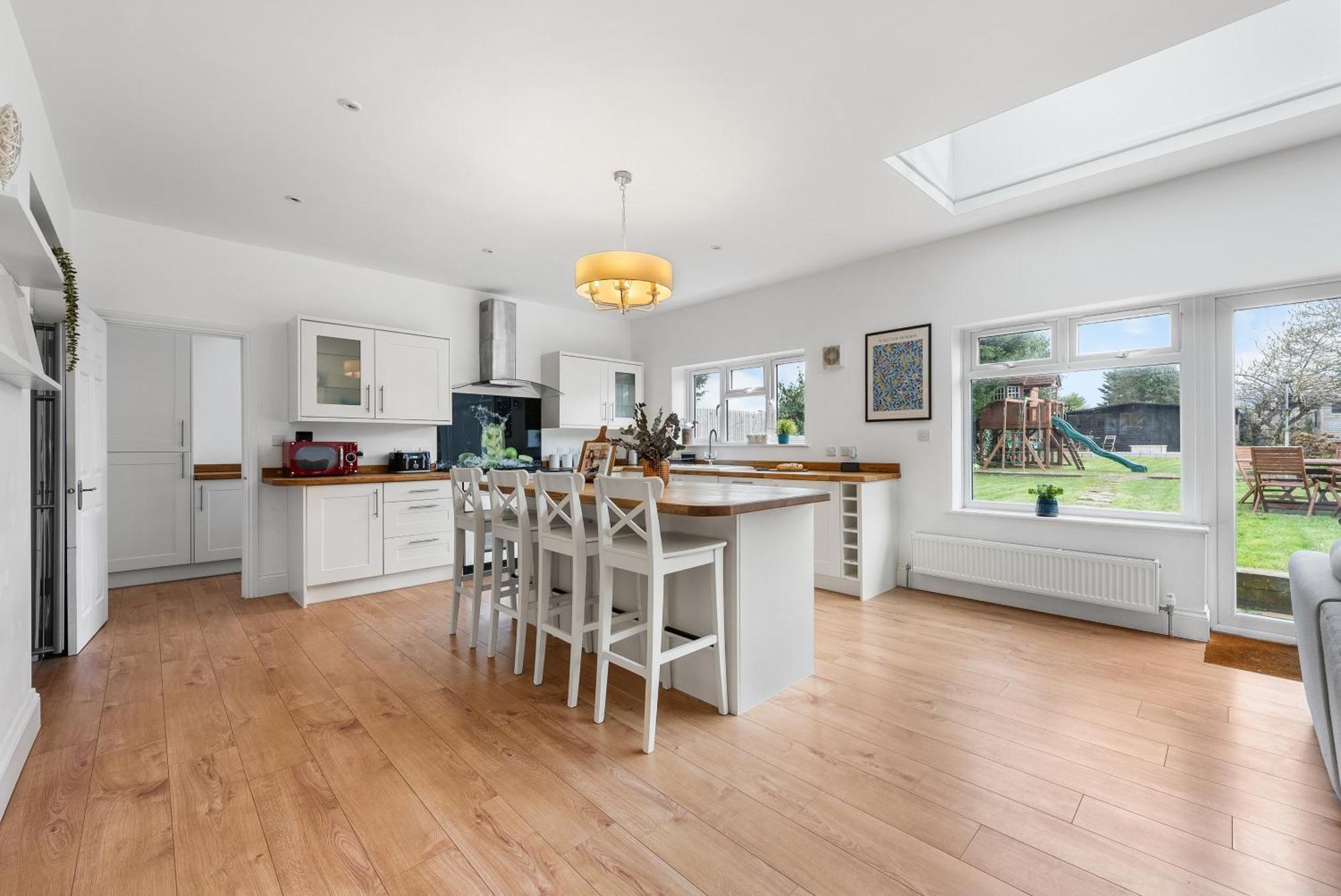 Long Term And Summer Special Offer! 5-Bedroom Spacious, Stunning Design, Sociable Areas & Cosy House Near South Downs Park, Sleeps 11 With Games Room, Private Parking And Garden- By Blue Puffin Stays Waterlooville Kültér fotó