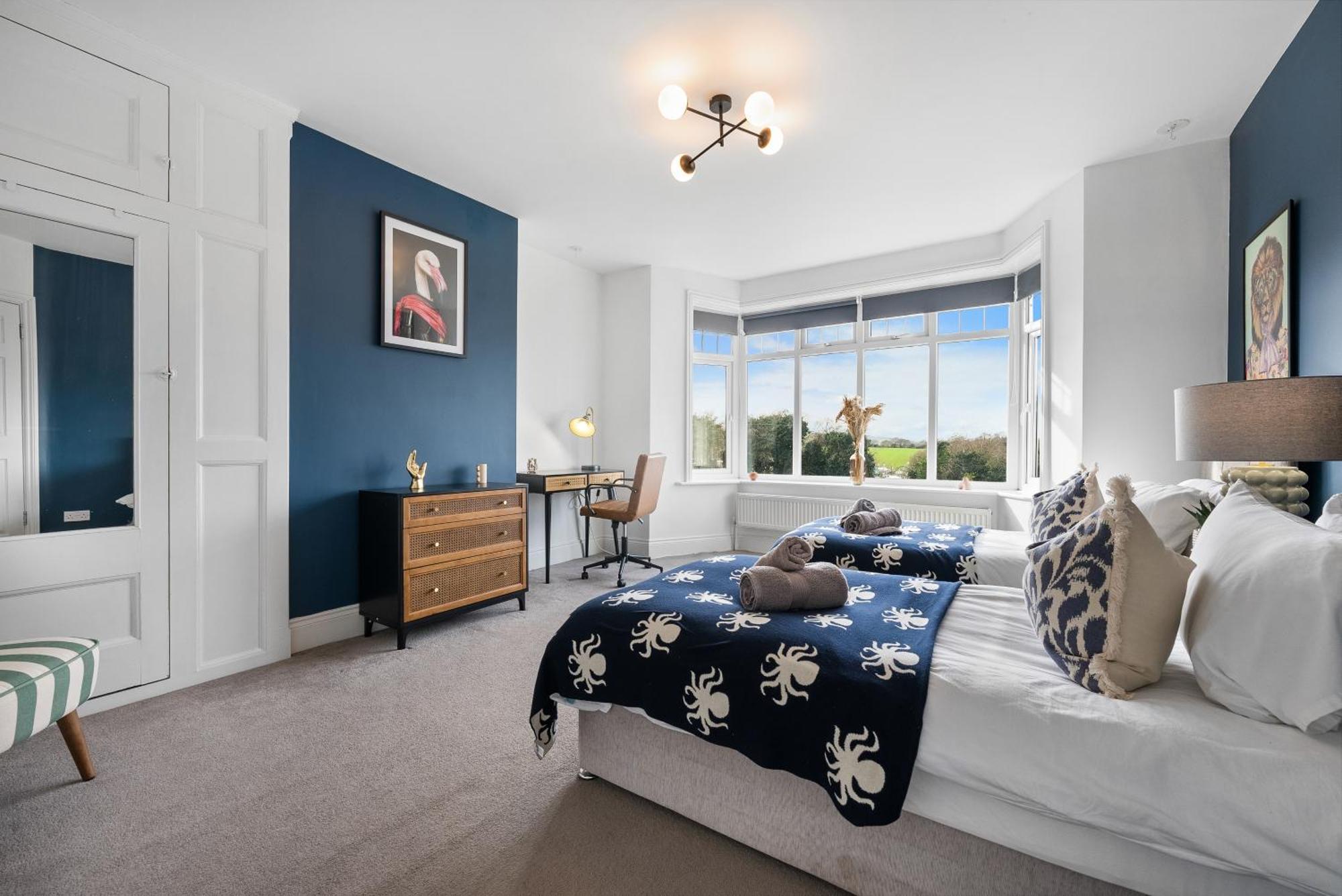 Long Term And Summer Special Offer! 5-Bedroom Spacious, Stunning Design, Sociable Areas & Cosy House Near South Downs Park, Sleeps 11 With Games Room, Private Parking And Garden- By Blue Puffin Stays Waterlooville Kültér fotó