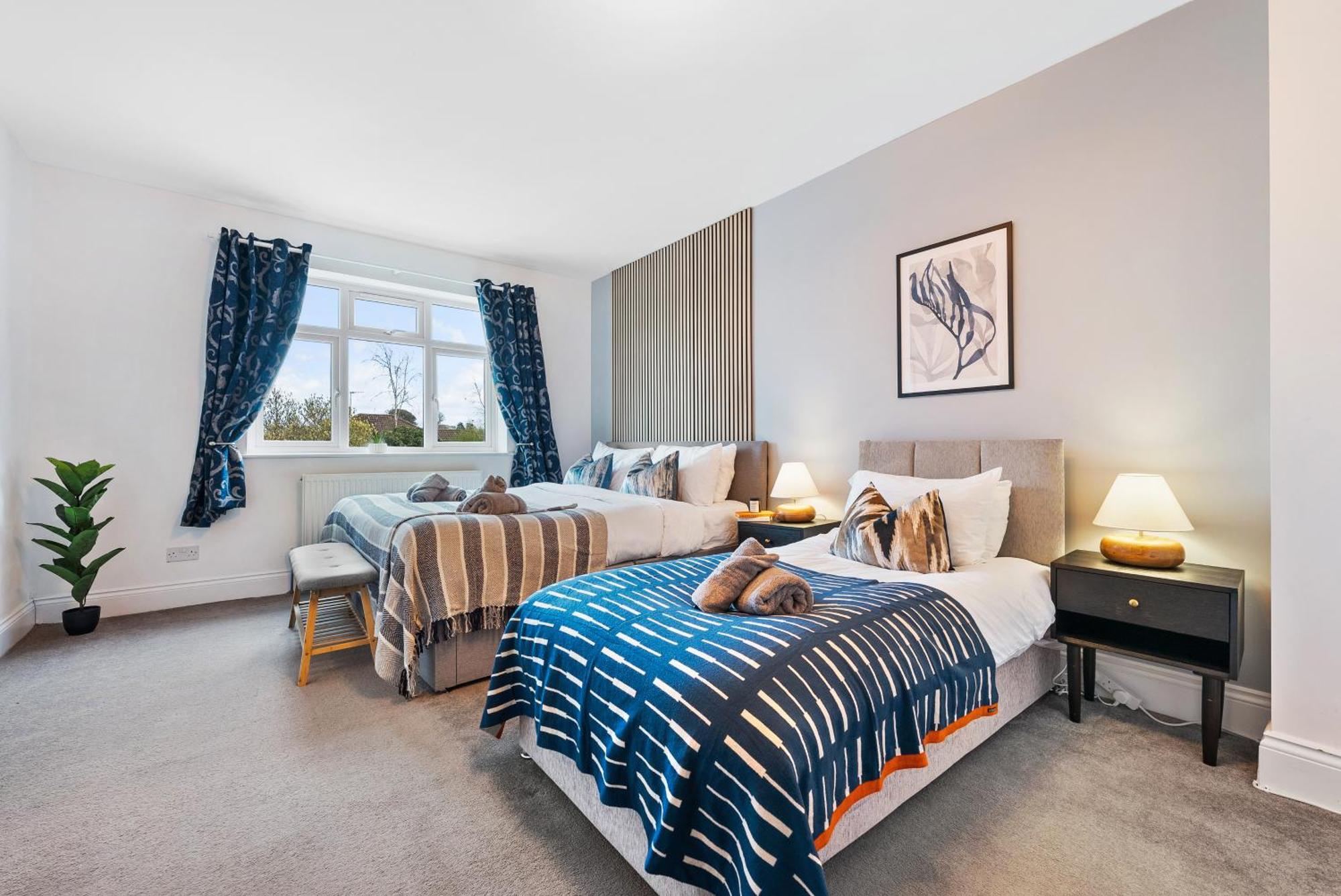 Long Term And Summer Special Offer! 5-Bedroom Spacious, Stunning Design, Sociable Areas & Cosy House Near South Downs Park, Sleeps 11 With Games Room, Private Parking And Garden- By Blue Puffin Stays Waterlooville Kültér fotó