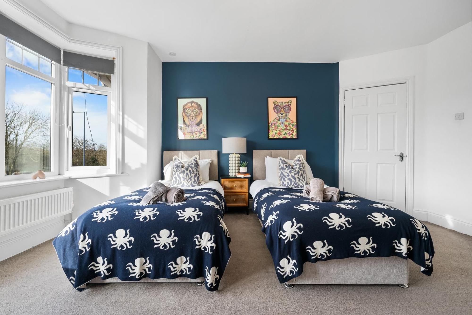 Long Term And Summer Special Offer! 5-Bedroom Spacious, Stunning Design, Sociable Areas & Cosy House Near South Downs Park, Sleeps 11 With Games Room, Private Parking And Garden- By Blue Puffin Stays Waterlooville Kültér fotó