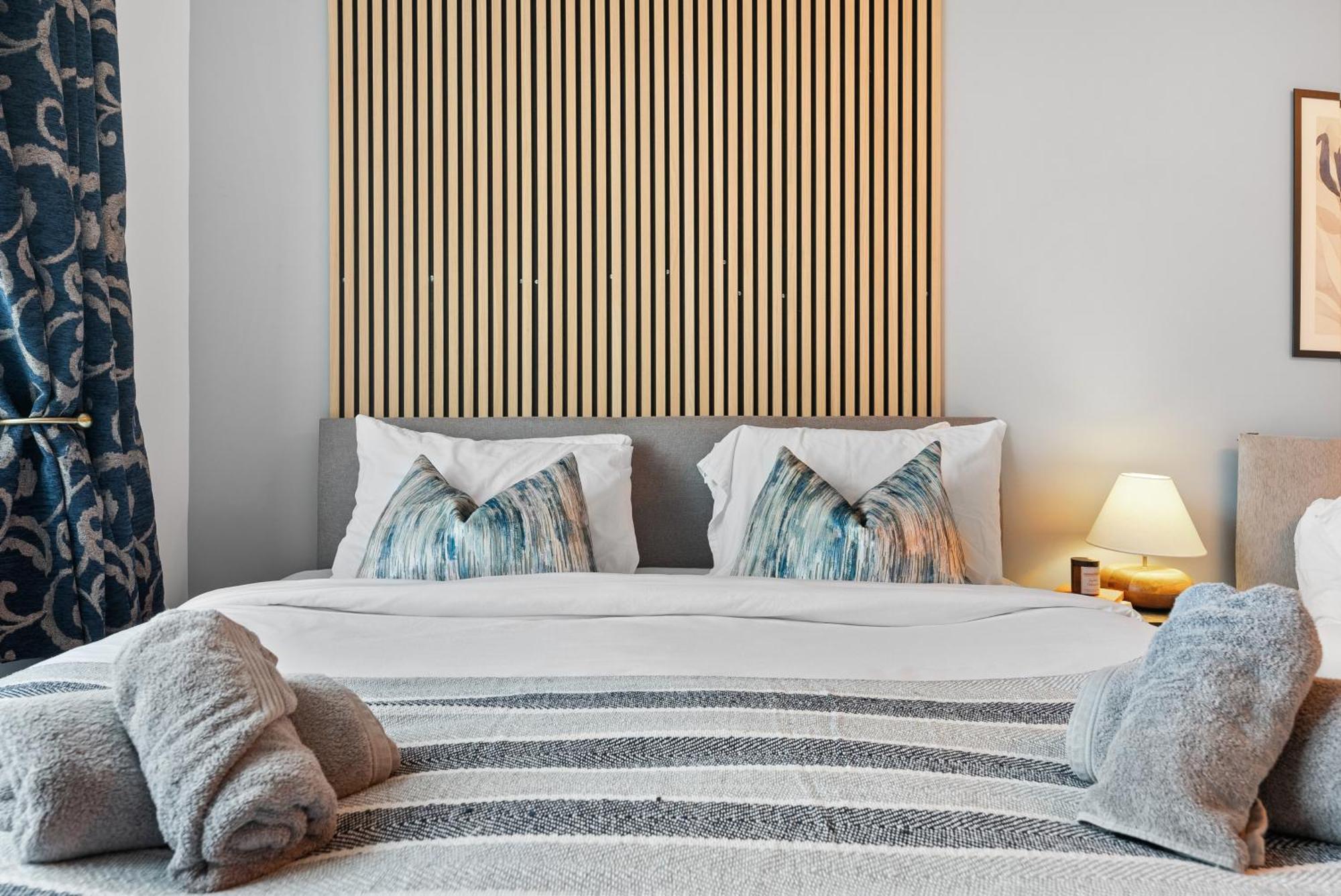 Long Term And Summer Special Offer! 5-Bedroom Spacious, Stunning Design, Sociable Areas & Cosy House Near South Downs Park, Sleeps 11 With Games Room, Private Parking And Garden- By Blue Puffin Stays Waterlooville Kültér fotó