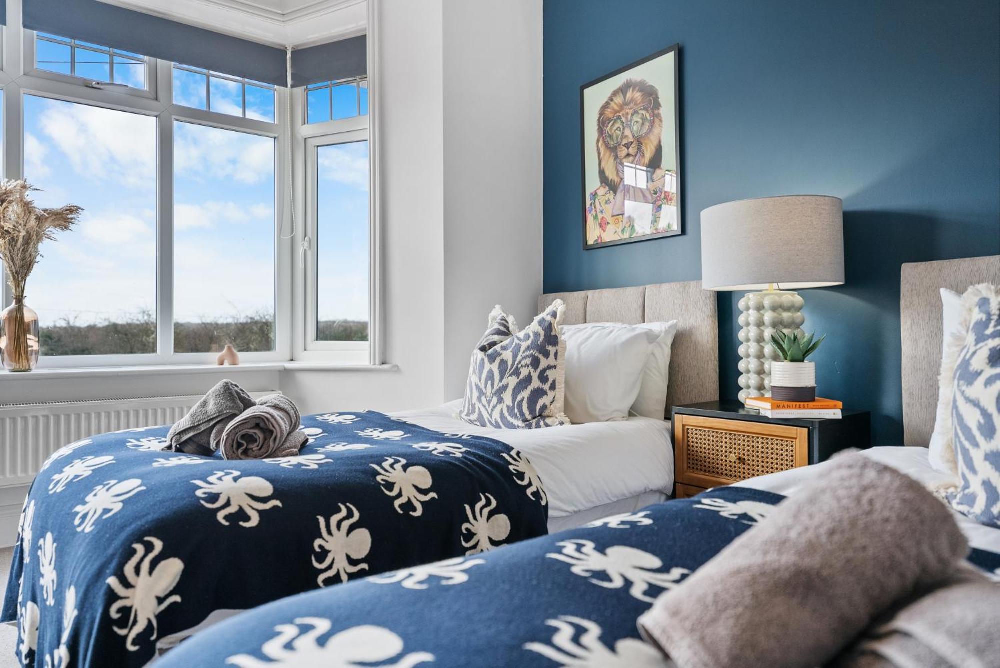 Long Term And Summer Special Offer! 5-Bedroom Spacious, Stunning Design, Sociable Areas & Cosy House Near South Downs Park, Sleeps 11 With Games Room, Private Parking And Garden- By Blue Puffin Stays Waterlooville Kültér fotó